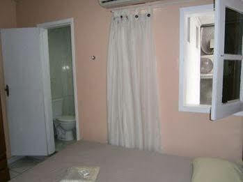 מנאוס Hotel Colonial מראה חיצוני תמונה